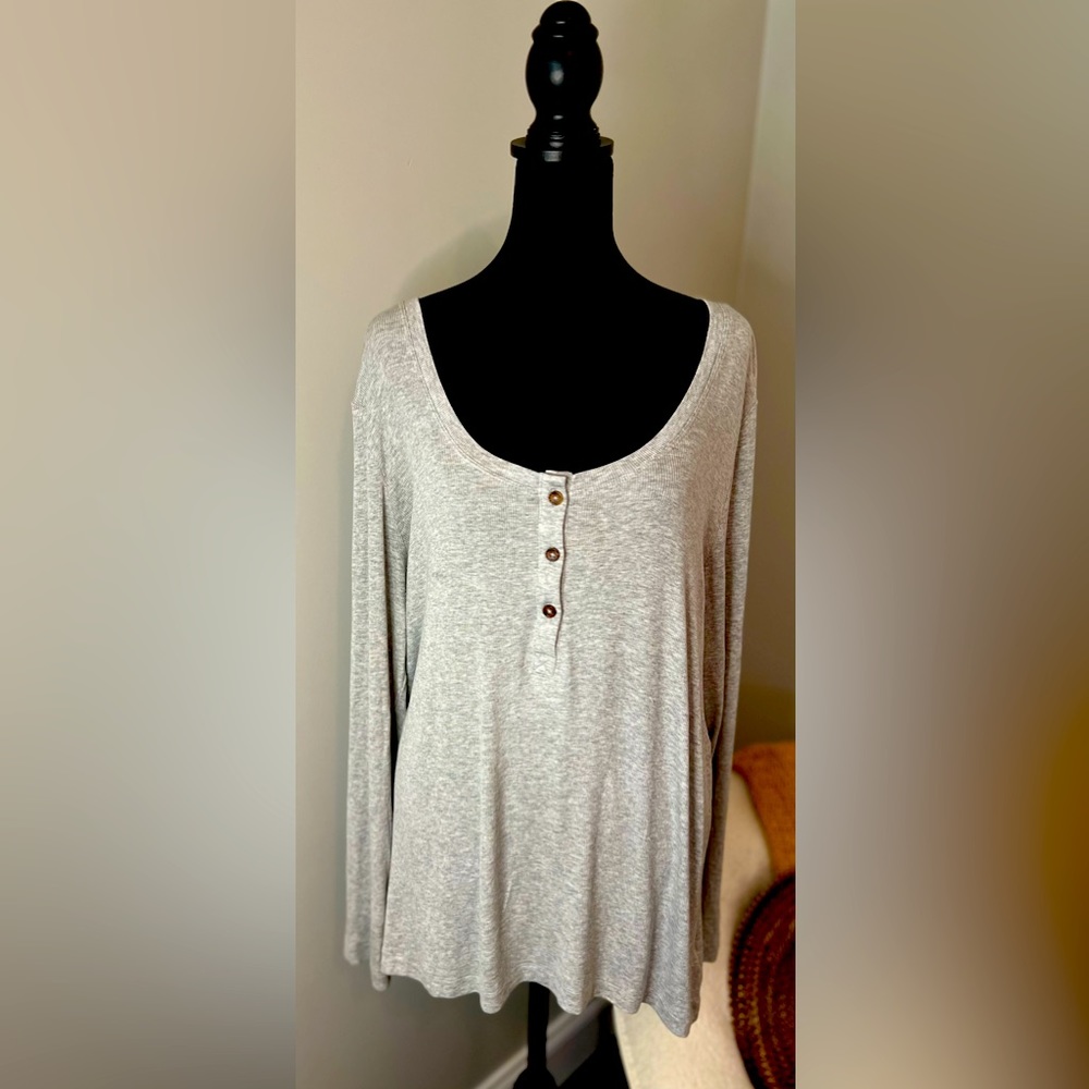 Long Sleeve Light Gray Ribbed Size 2XL